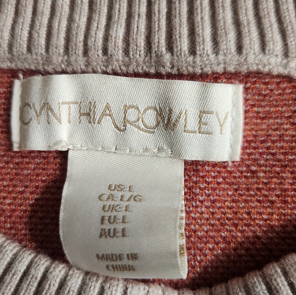 Sweater - Picture 5 of 5